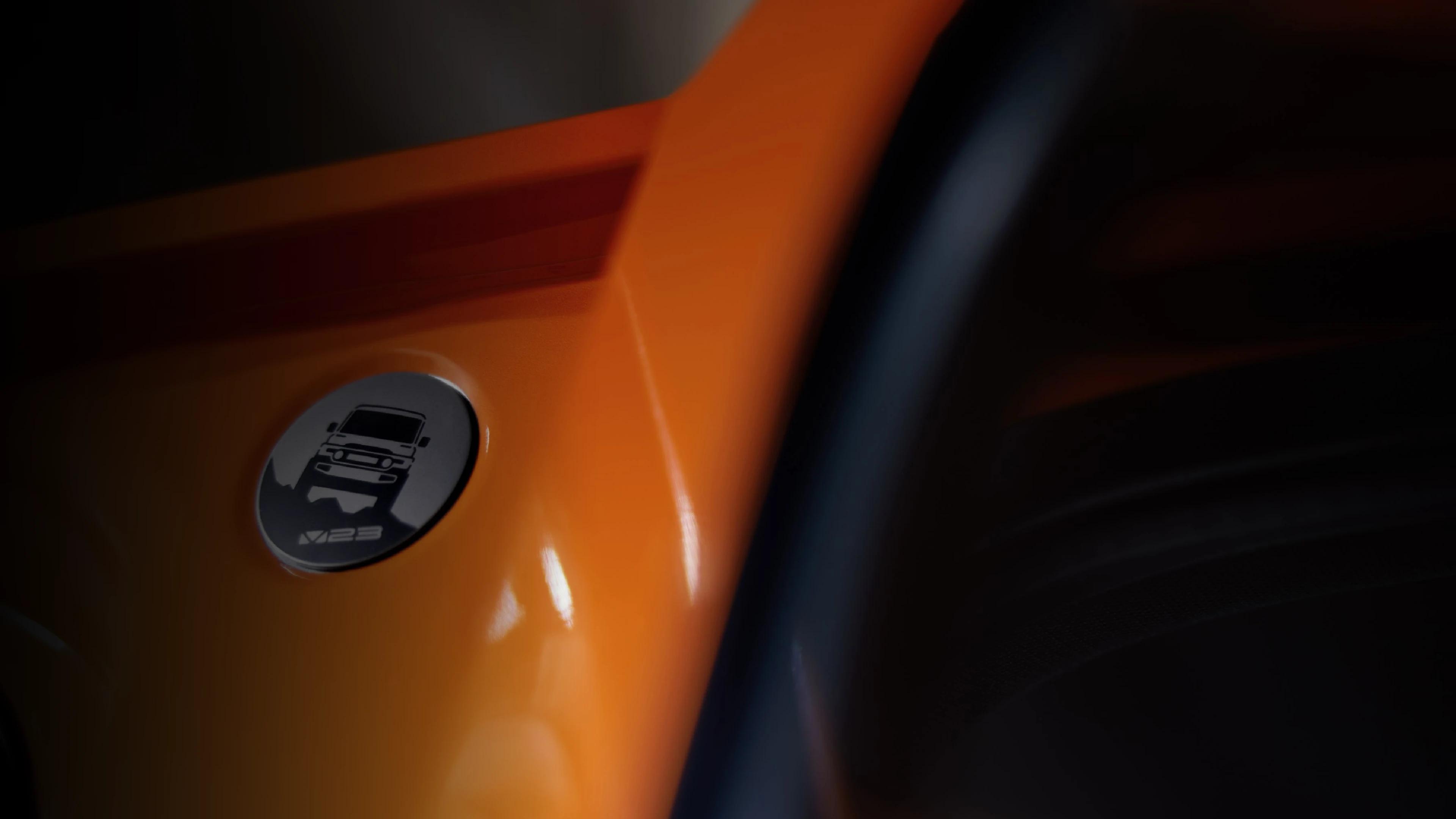 iCAUR V23 Born to Play